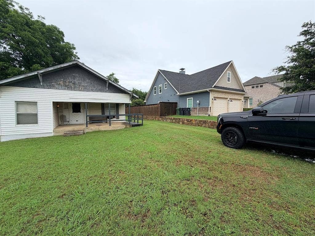 105 E 3RD Street, Prosper, TX 75078 105 E 3RD Street, Prosper, TX 75078