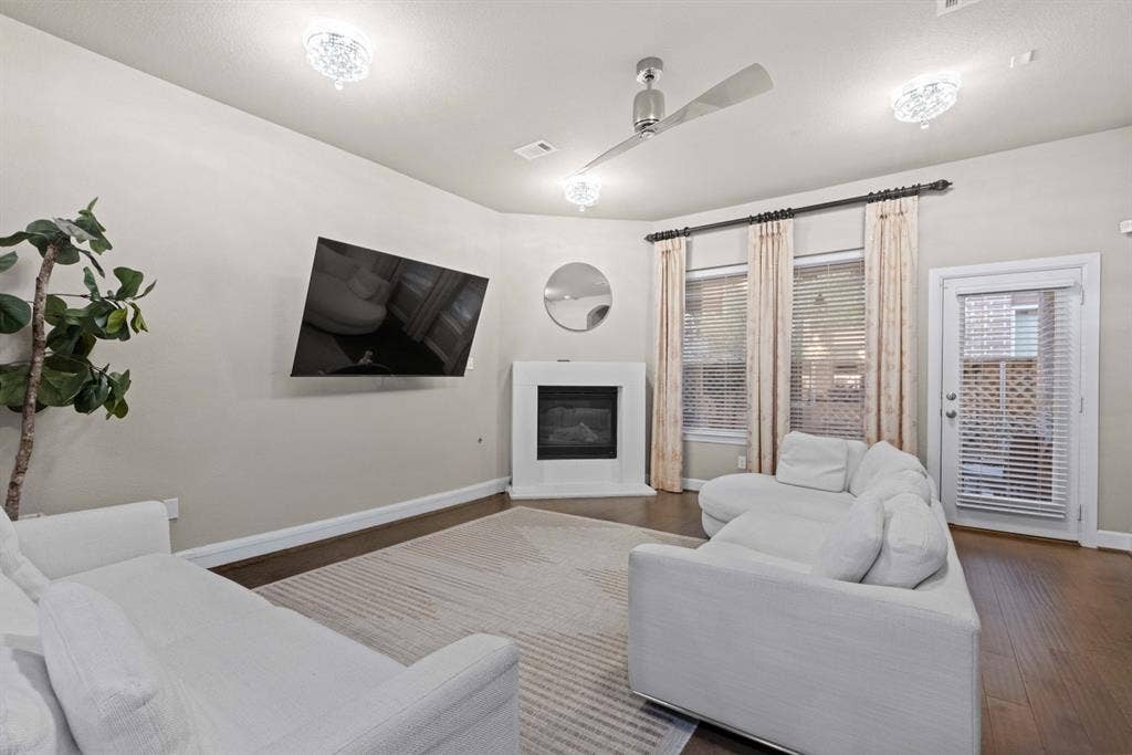 5417 Harbour Road, Richardson, TX 75082 5417 Harbour Road, Richardson, TX 75082