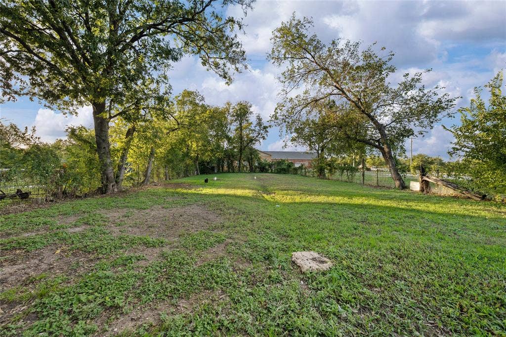 2209 Cleveland Avenue, Waco, TX 76706 2209 Cleveland Avenue, Waco, TX 76706