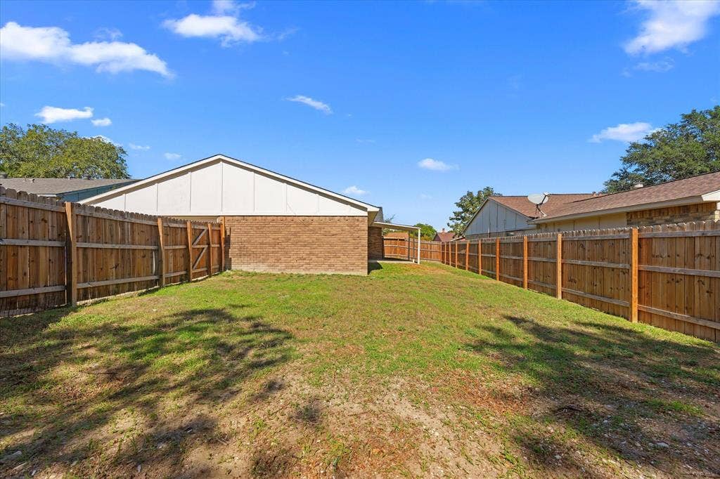 7310 Flameleaf Place, Dallas, TX 75249 7310 Flameleaf Place, Dallas, TX 75249
