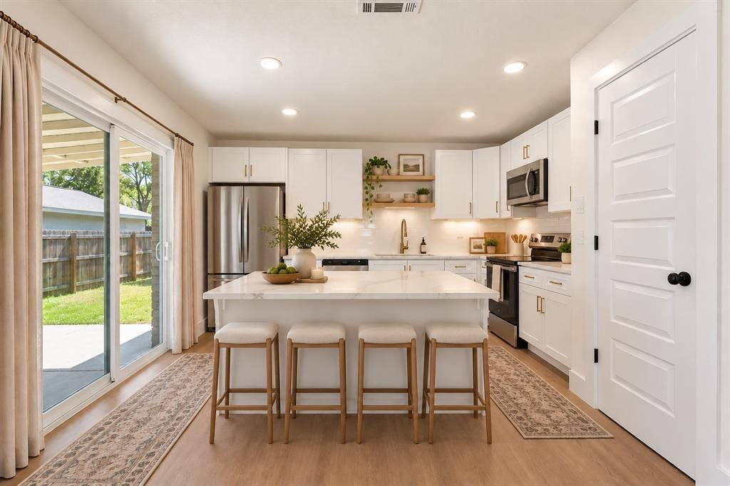 7310 Flameleaf Place, Dallas, TX 75249 7310 Flameleaf Place, Dallas, TX 75249