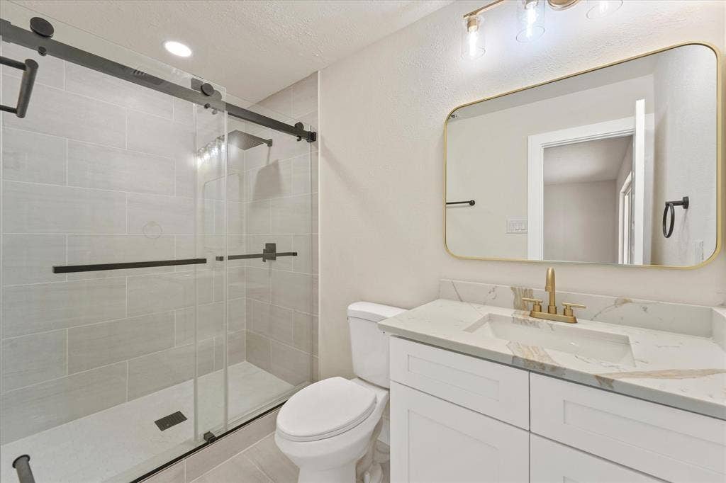7310 Flameleaf Place, Dallas, TX 75249 7310 Flameleaf Place, Dallas, TX 75249