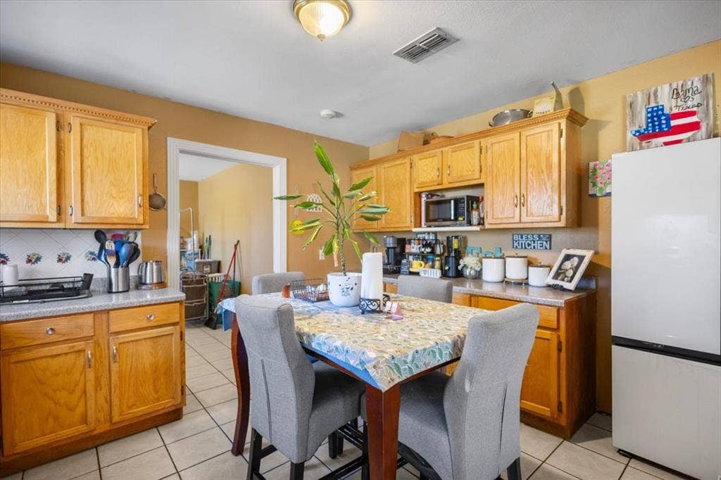 758 County Road 37, Tyler, TX 75706 758 County Road 37, Tyler, TX 75706