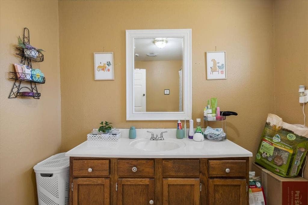 758 County Road 37, Tyler, TX 75706 758 County Road 37, Tyler, TX 75706