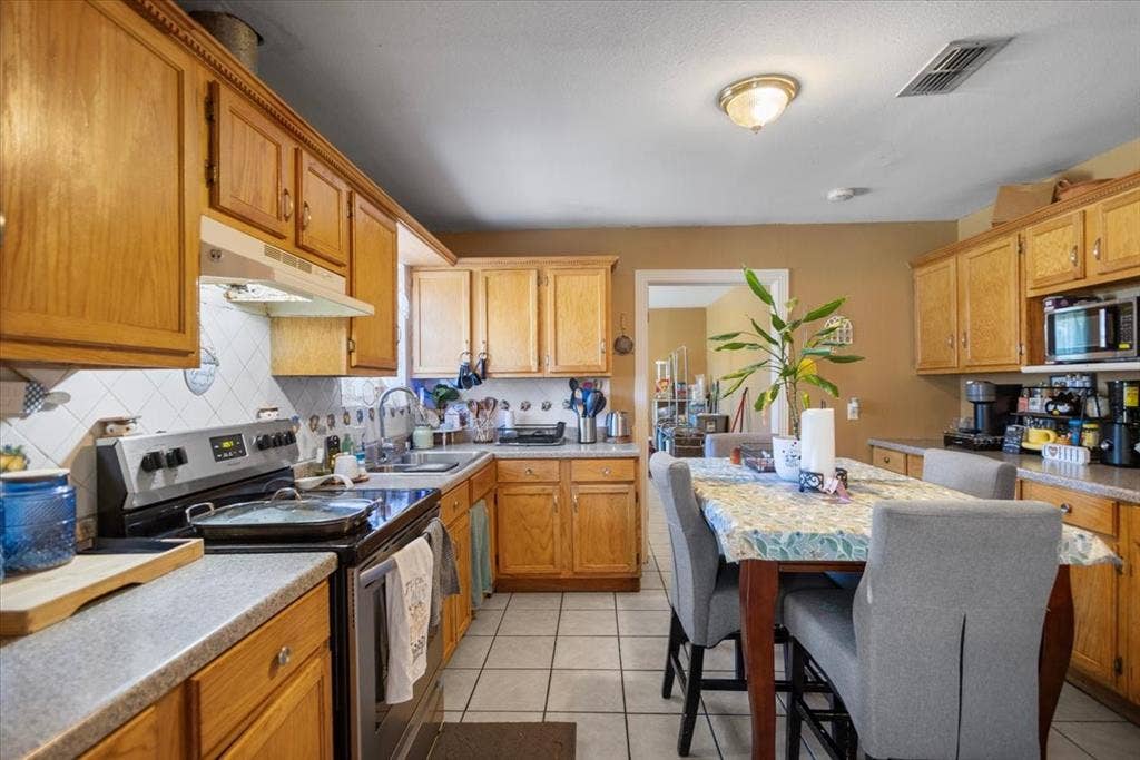 758 County Road 37, Tyler, TX 75706 758 County Road 37, Tyler, TX 75706