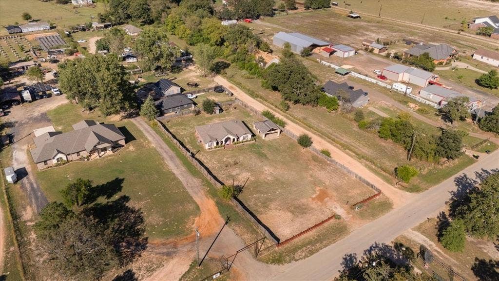 758 County Road 37, Tyler, TX 75706 758 County Road 37, Tyler, TX 75706