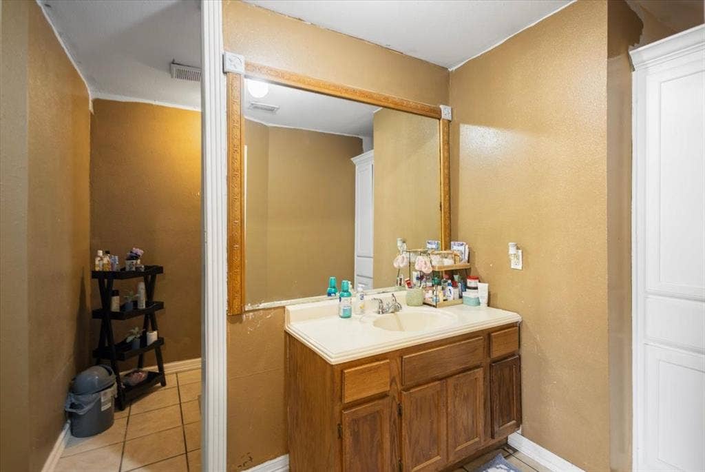 758 County Road 37, Tyler, TX 75706 758 County Road 37, Tyler, TX 75706