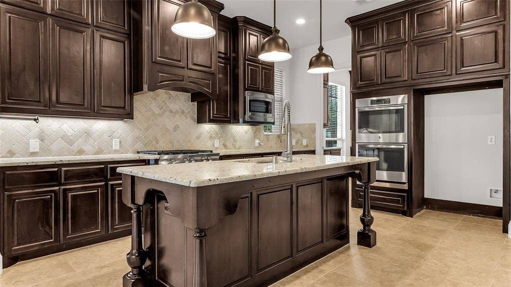 900 Blue Ridge Drive, Prosper, TX 75078 900 Blue Ridge Drive, Prosper, TX 75078
