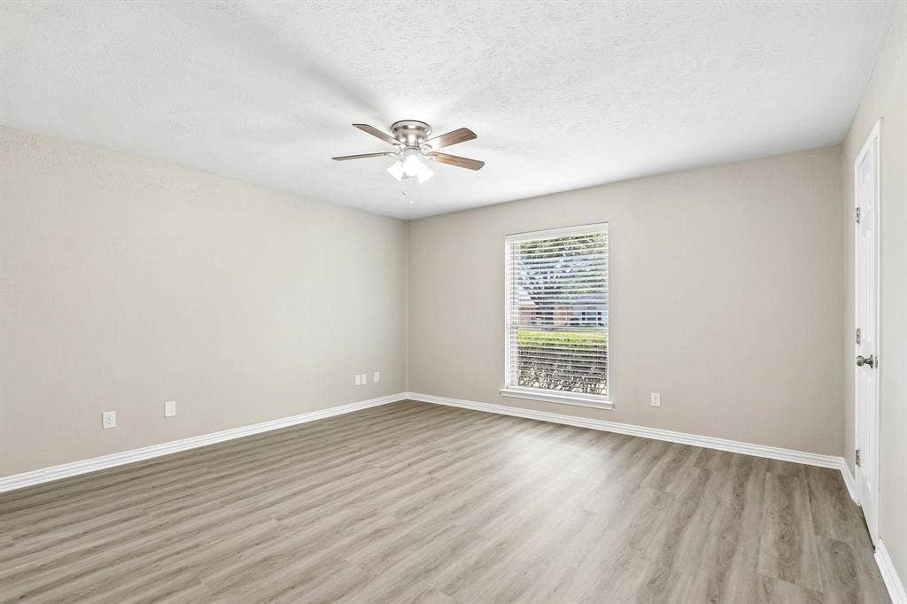 2840 Meadowbrook Drive, Plano, TX 75075 2840 Meadowbrook Drive, Plano, TX 75075