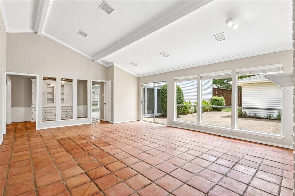 2840 Meadowbrook Drive, Plano, TX 75075 2840 Meadowbrook Drive, Plano, TX 75075