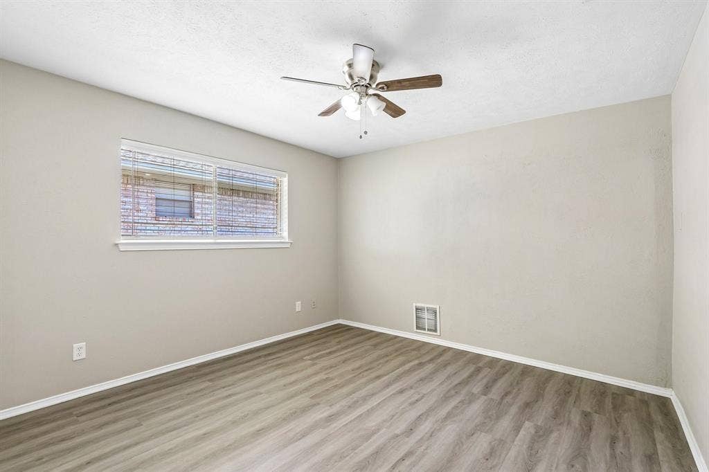 2840 Meadowbrook Drive, Plano, TX 75075 2840 Meadowbrook Drive, Plano, TX 75075
