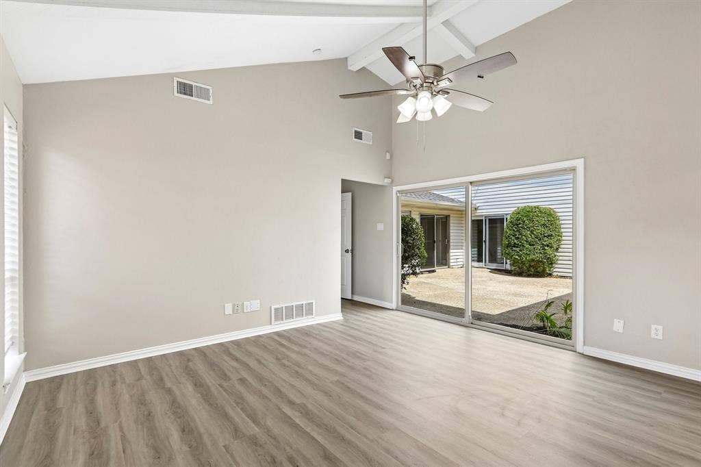 2840 Meadowbrook Drive, Plano, TX 75075 2840 Meadowbrook Drive, Plano, TX 75075