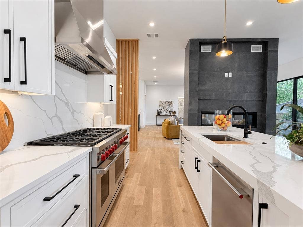3624 N Fitzhugh Avenue, Dallas, TX 75204 3624 N Fitzhugh Avenue, Dallas, TX 75204