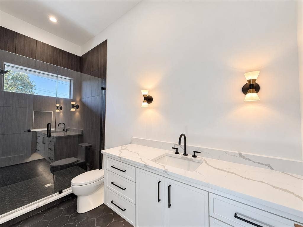3624 N Fitzhugh Avenue, Dallas, TX 75204 3624 N Fitzhugh Avenue, Dallas, TX 75204