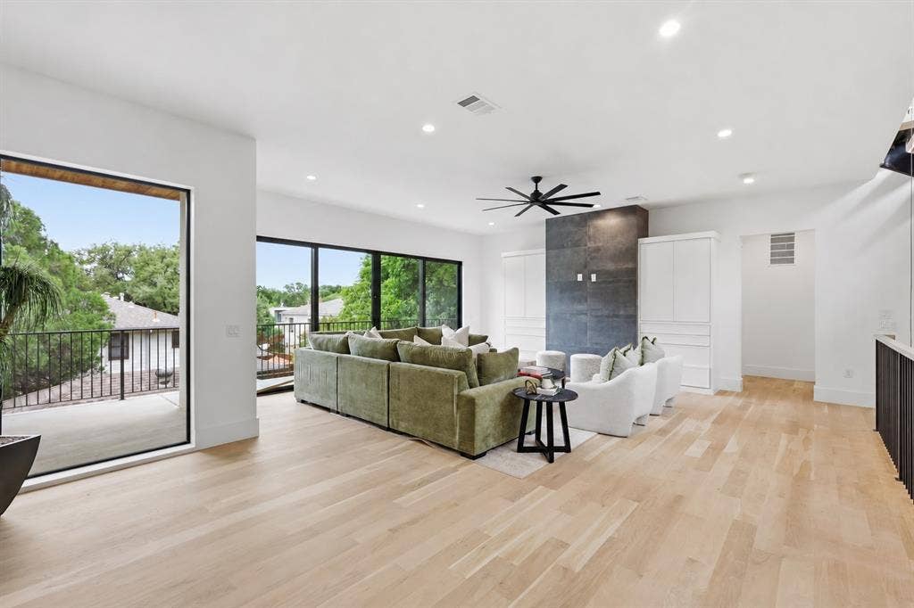 3624 N Fitzhugh Avenue, Dallas, TX 75204 3624 N Fitzhugh Avenue, Dallas, TX 75204