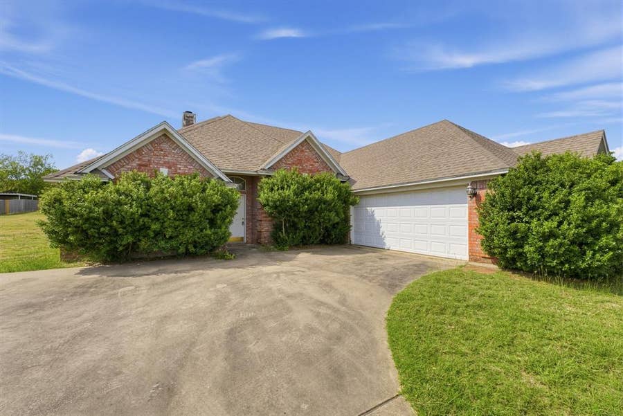 Property photo for 2606 Valley Ridge Lane, Sherman, TX