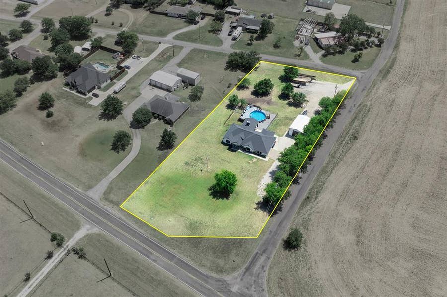 Property photo for 840 Fm 3133, Van Alstyne, TX