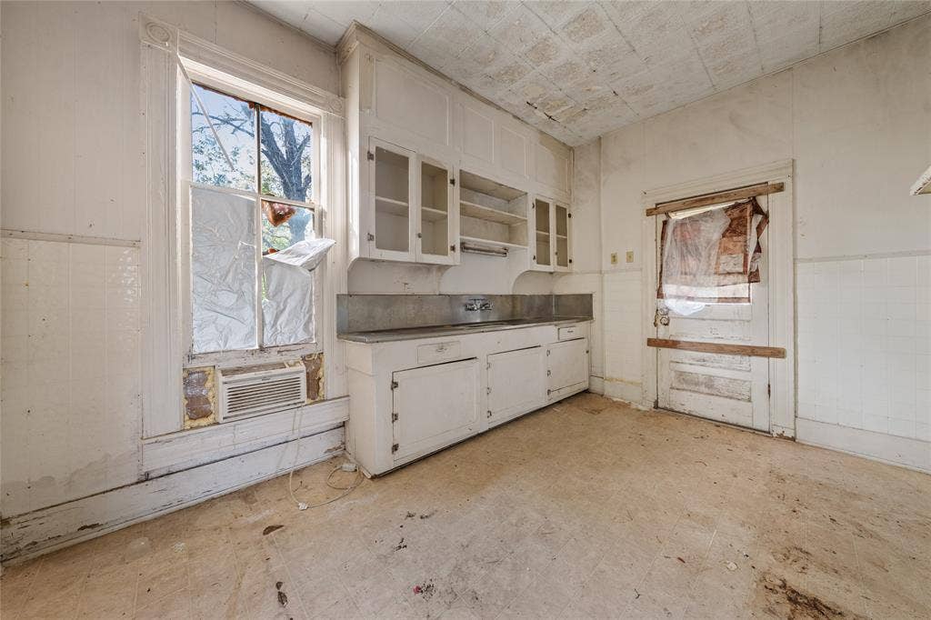 2225 Ross Avenue, Waco, TX 76706 2225 Ross Avenue, Waco, TX 76706