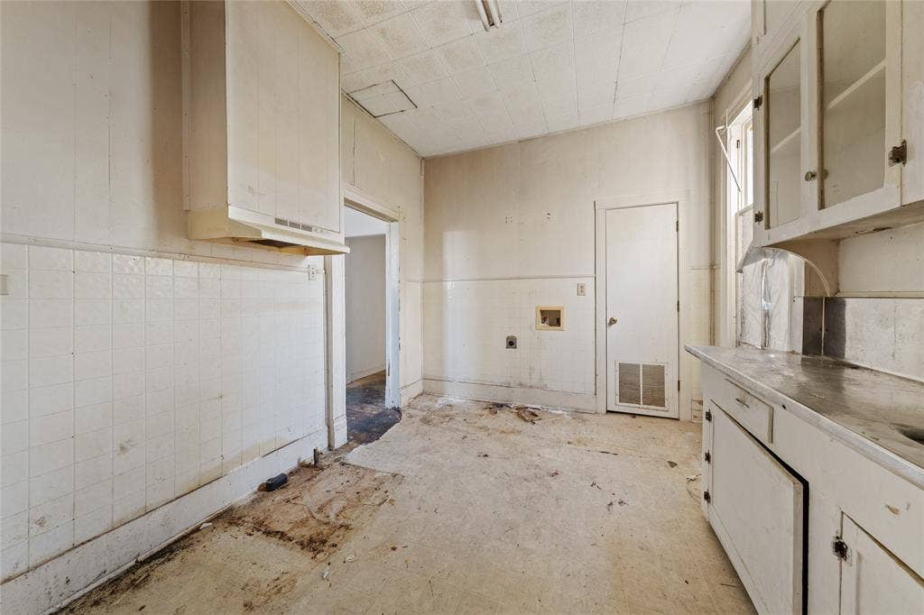 2225 Ross Avenue, Waco, TX 76706 2225 Ross Avenue, Waco, TX 76706