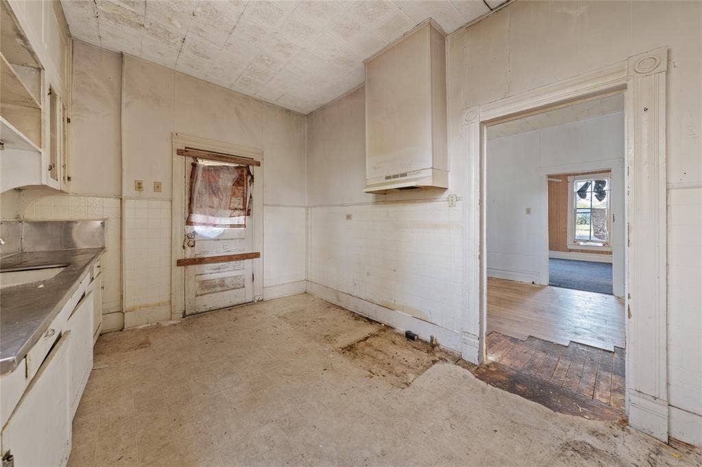 2225 Ross Avenue, Waco, TX 76706 2225 Ross Avenue, Waco, TX 76706