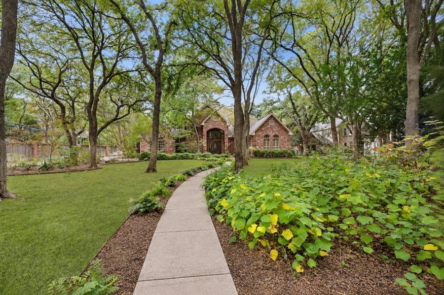 Property photo for 3410 Collard Road, Arlington, TX