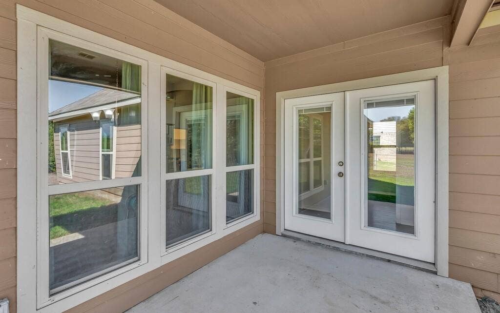 310 Milky Way, Bruceville, TX 76630 Back covered Patio