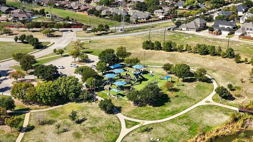 2524 Brooke Trail, Carrollton, TX 75006 View of Mary Heads Carter Park.