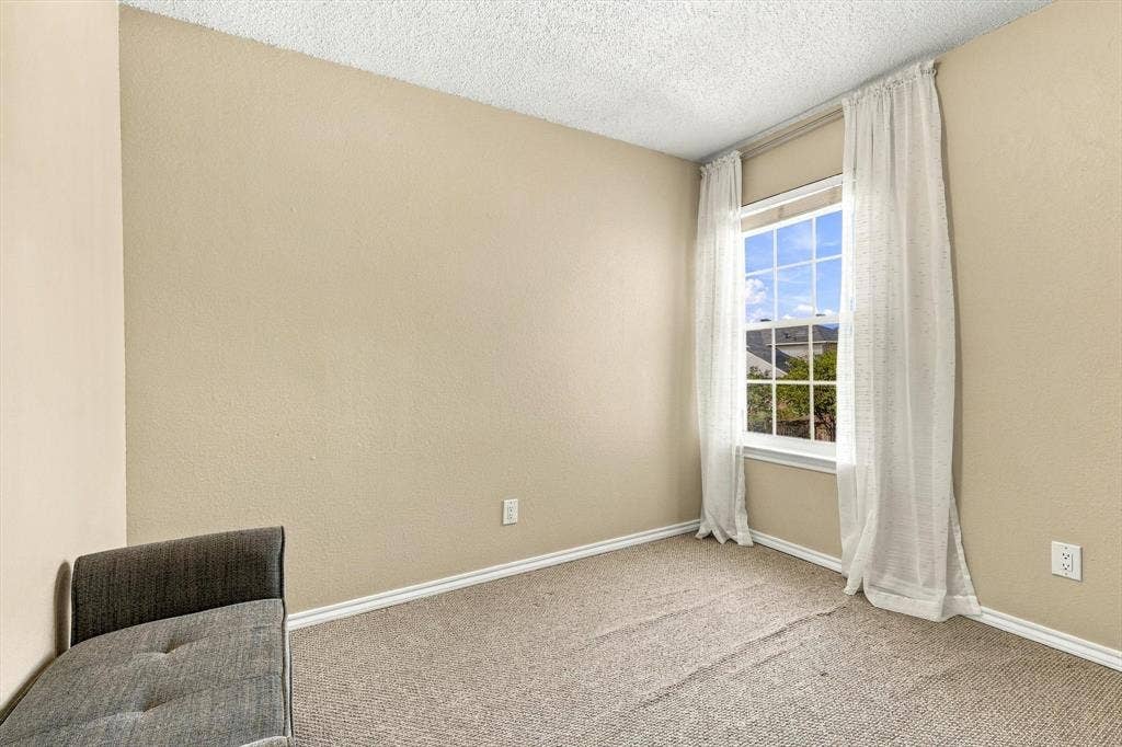 2524 Brooke Trail, Carrollton, TX 75006 Spare bedroom or office