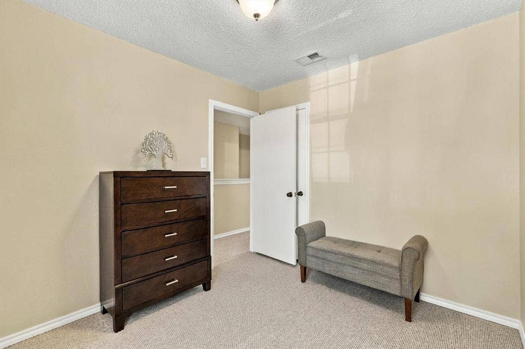 2524 Brooke Trail, Carrollton, TX 75006 Additional view of spare bedroom