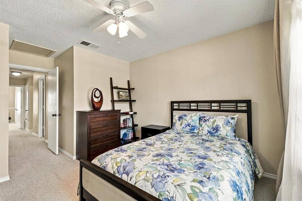 2524 Brooke Trail, Carrollton, TX 75006 Additional view of spare bedroom