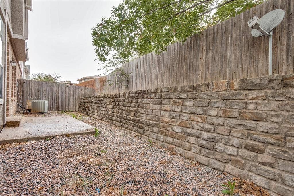 2529 Corbeau Drive, Irving, TX 75038 2529 Corbeau Drive, Irving, TX 75038