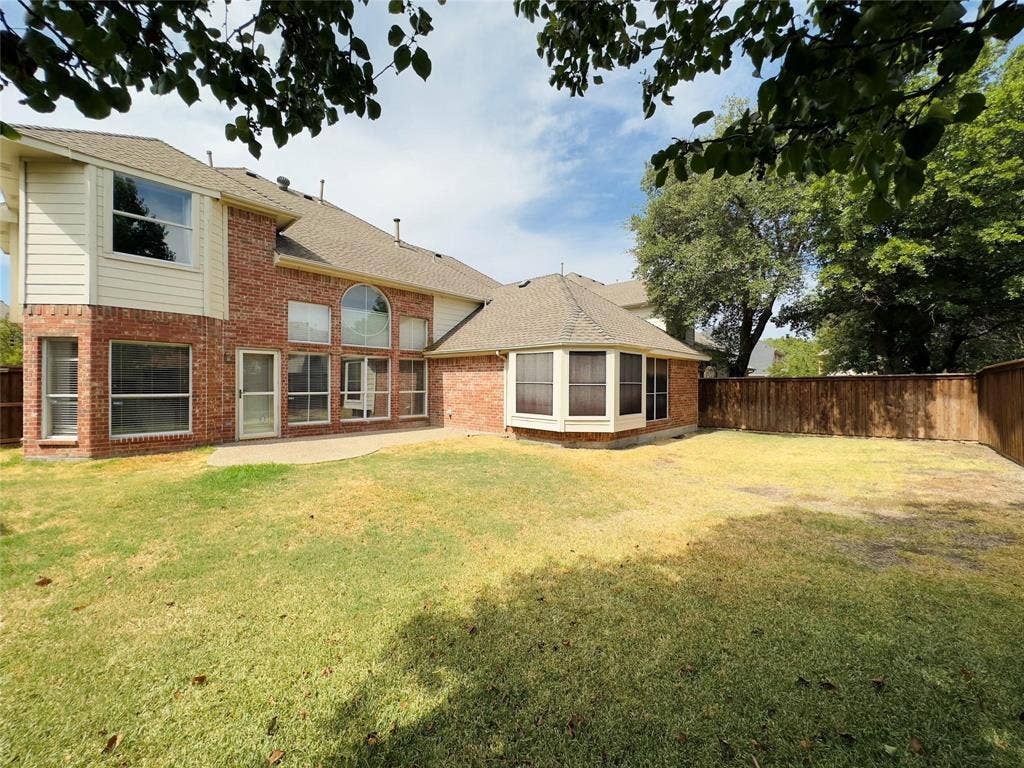 1605 Crown Point Road, McKinney, TX 75072 1605 Crown Point Road, McKinney, TX 75072
