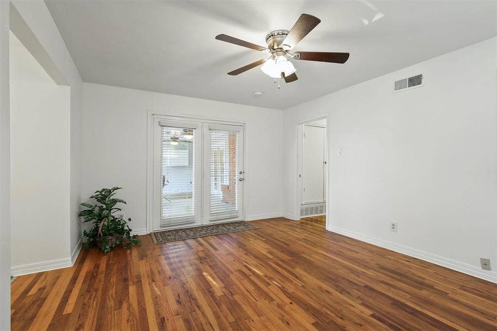 3510 Princess Lane, Dallas, TX 75229 3510 Princess Lane, Dallas, TX 75229