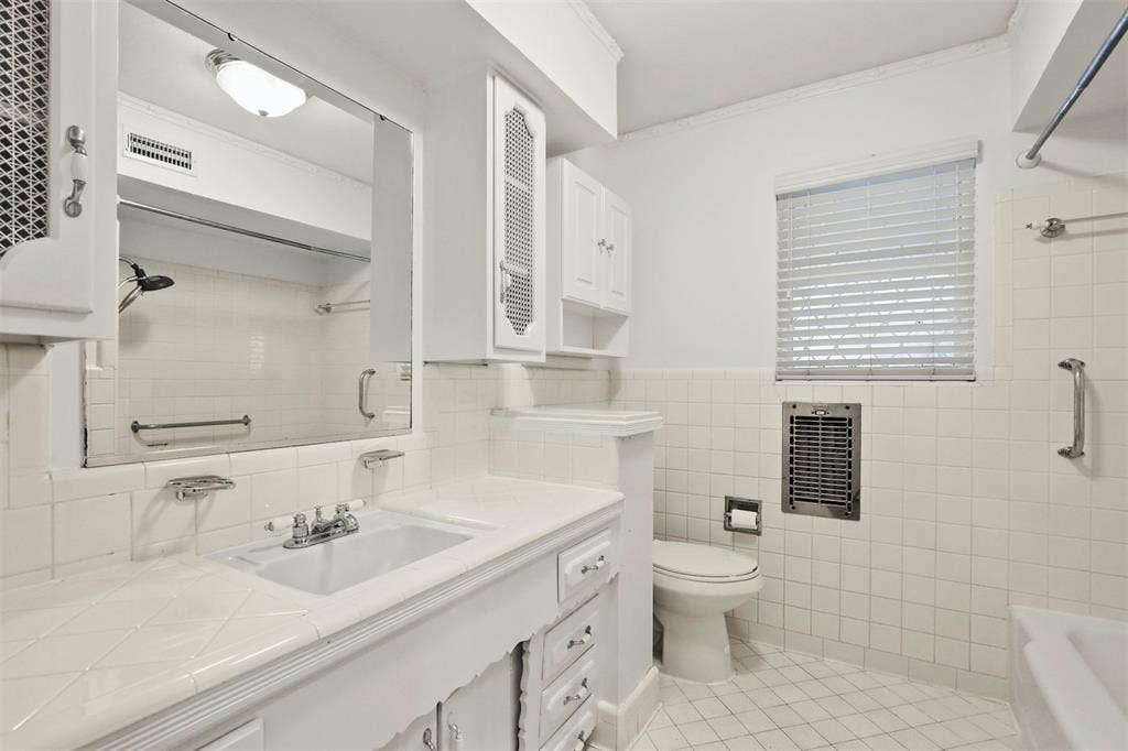 3510 Princess Lane, Dallas, TX 75229 3510 Princess Lane, Dallas, TX 75229