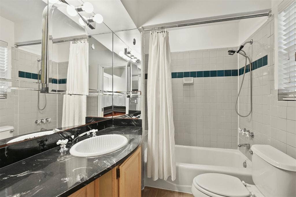 3510 Princess Lane, Dallas, TX 75229 3510 Princess Lane, Dallas, TX 75229