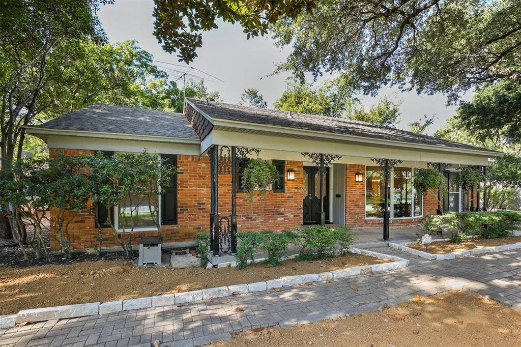 3510 Princess Lane, Dallas, TX 75229 3510 Princess Lane, Dallas, TX 75229