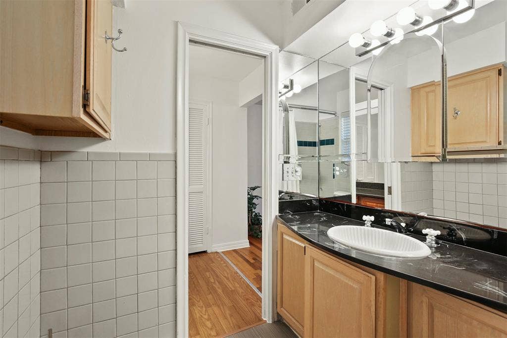 3510 Princess Lane, Dallas, TX 75229 3510 Princess Lane, Dallas, TX 75229