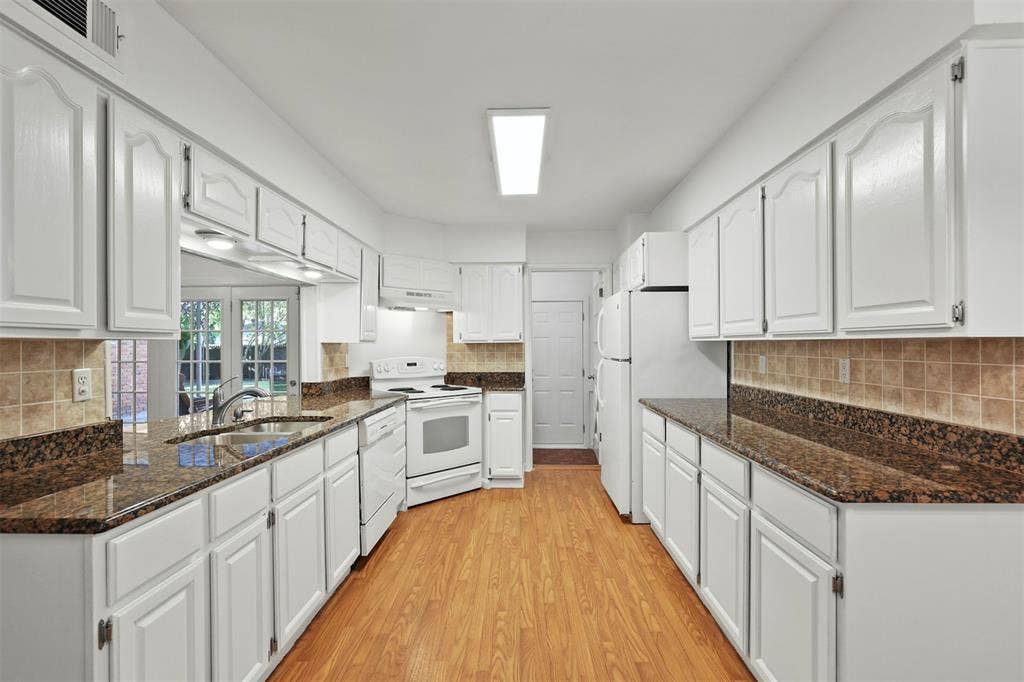 3510 Princess Lane, Dallas, TX 75229 3510 Princess Lane, Dallas, TX 75229