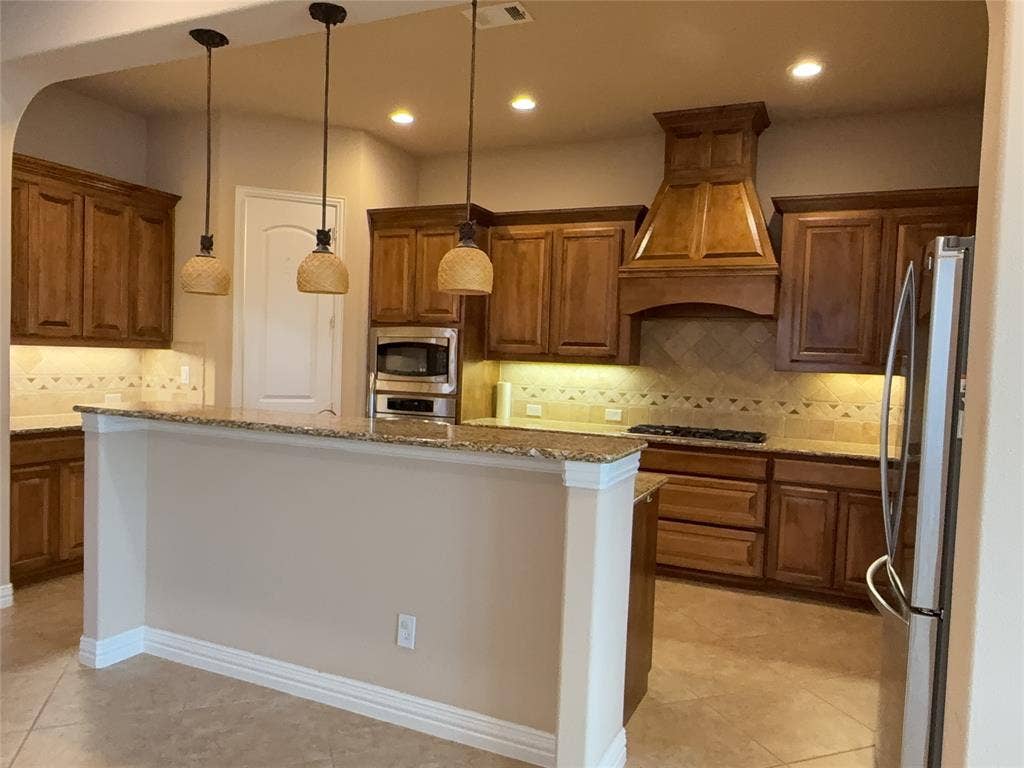 8101 Keechie Drive, McKinney, TX 75070 8101 Keechie Drive, McKinney, TX 75070