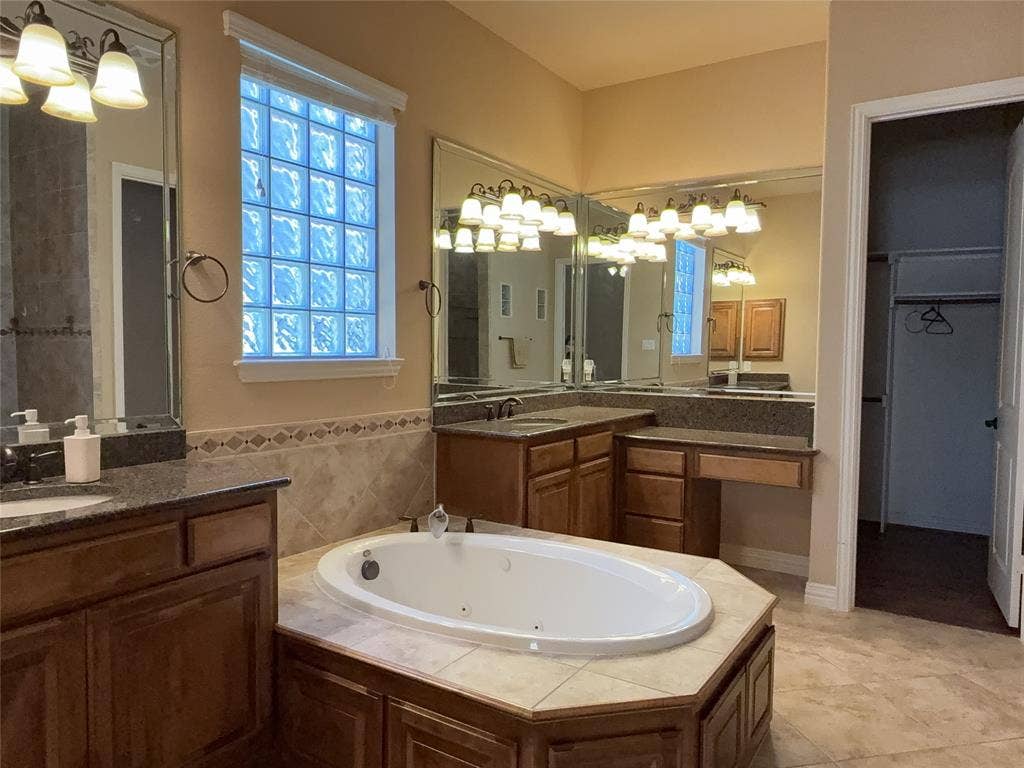 8101 Keechie Drive, McKinney, TX 75070 8101 Keechie Drive, McKinney, TX 75070