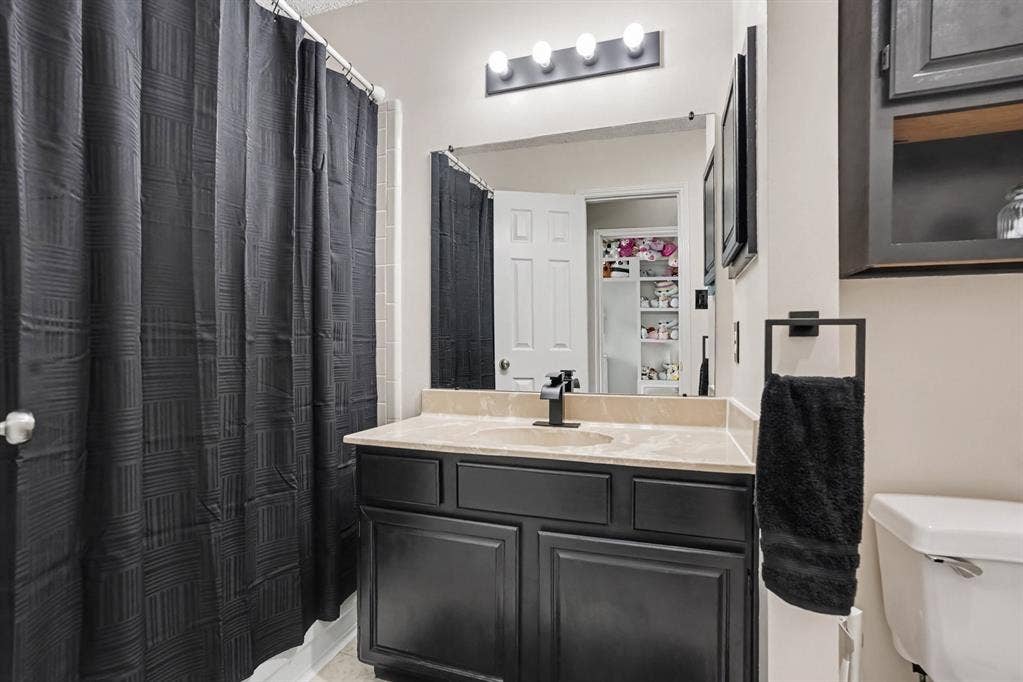 805 Nafus Street, Cedar Hill, TX 75104 805 Nafus Street, Cedar Hill, TX 75104