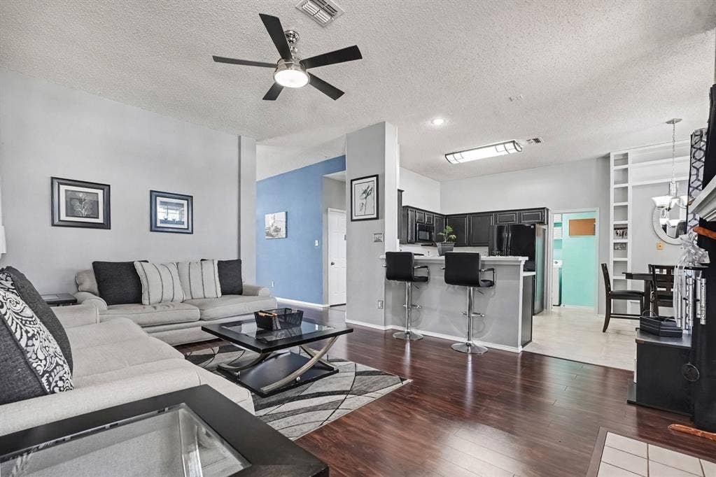 805 Nafus Street, Cedar Hill, TX 75104 805 Nafus Street, Cedar Hill, TX 75104