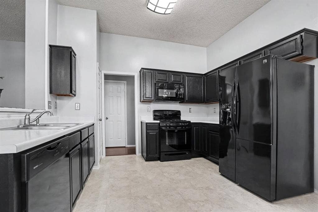805 Nafus Street, Cedar Hill, TX 75104 805 Nafus Street, Cedar Hill, TX 75104