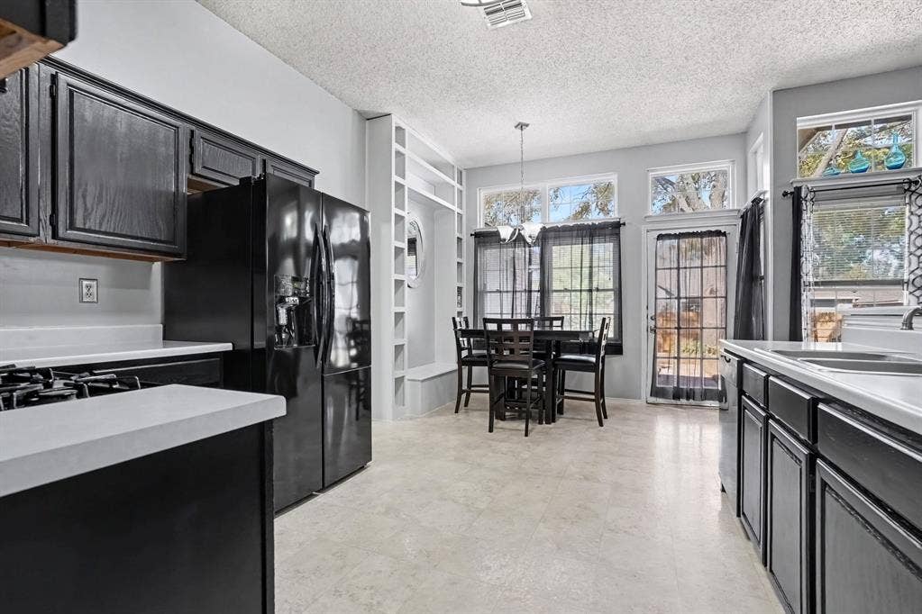 805 Nafus Street, Cedar Hill, TX 75104 805 Nafus Street, Cedar Hill, TX 75104