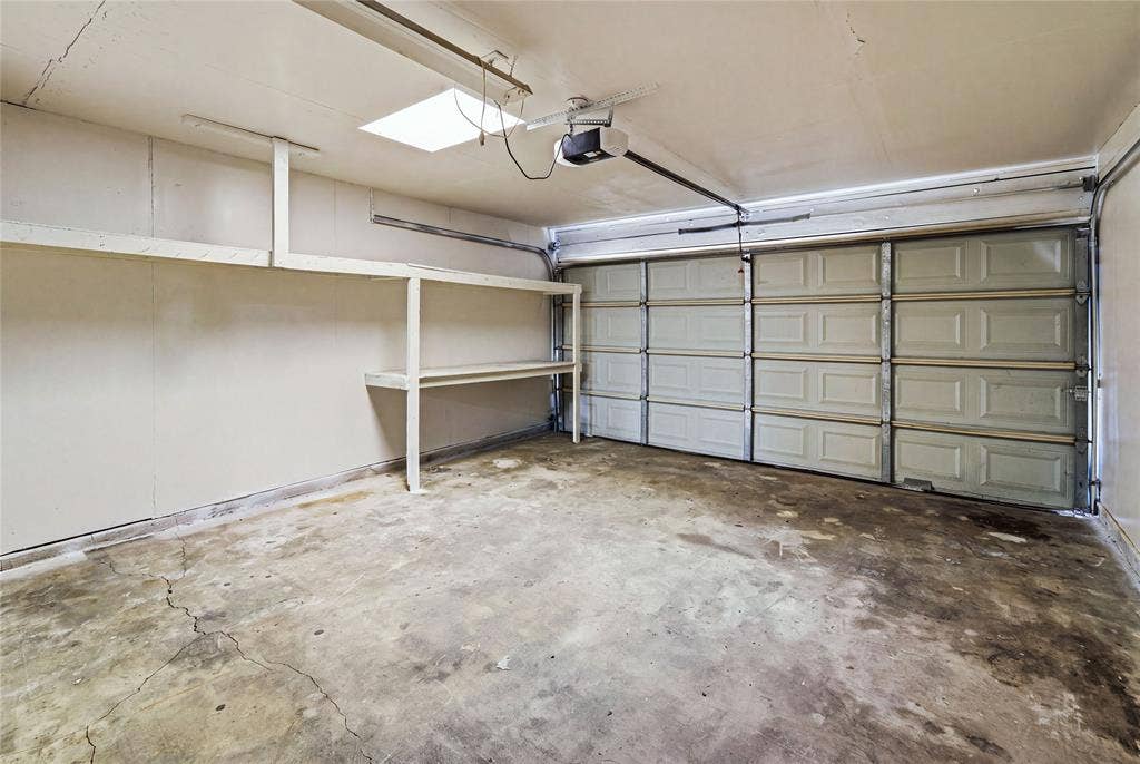 333 Blueberry Lane, Grand Prairie, TX 75052 333 Blueberry Lane, Grand Prairie, TX 75052