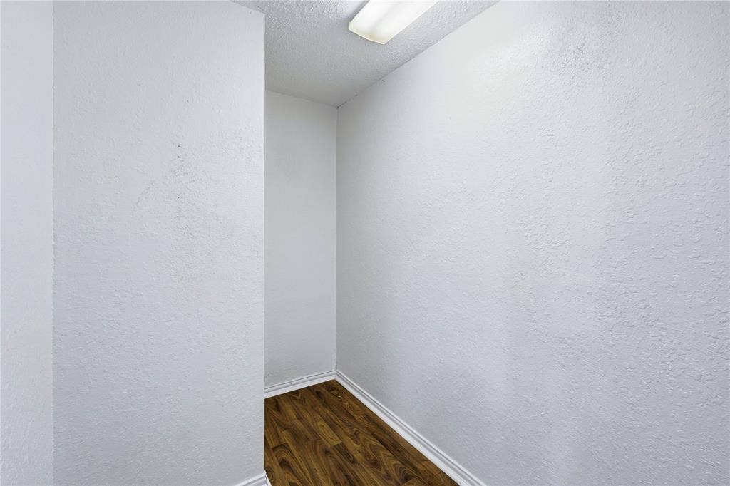 333 Blueberry Lane, Grand Prairie, TX 75052 333 Blueberry Lane, Grand Prairie, TX 75052