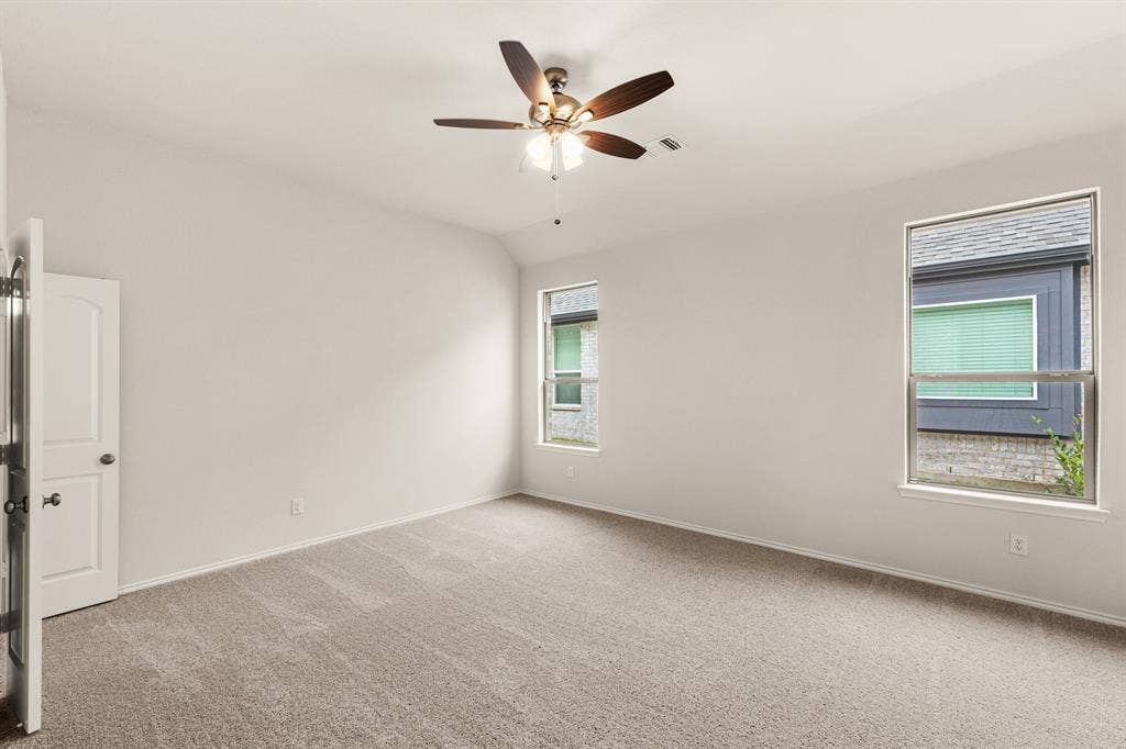 2812 Hay Lane, Midlothian, TX 76065 28. 320 Freestall - Primary