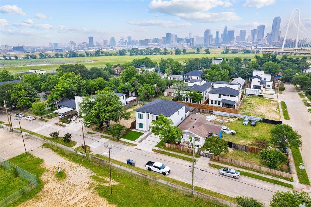 3210 Herbert, Dallas, TX 75212 3210 Herbert, Dallas, TX 75212