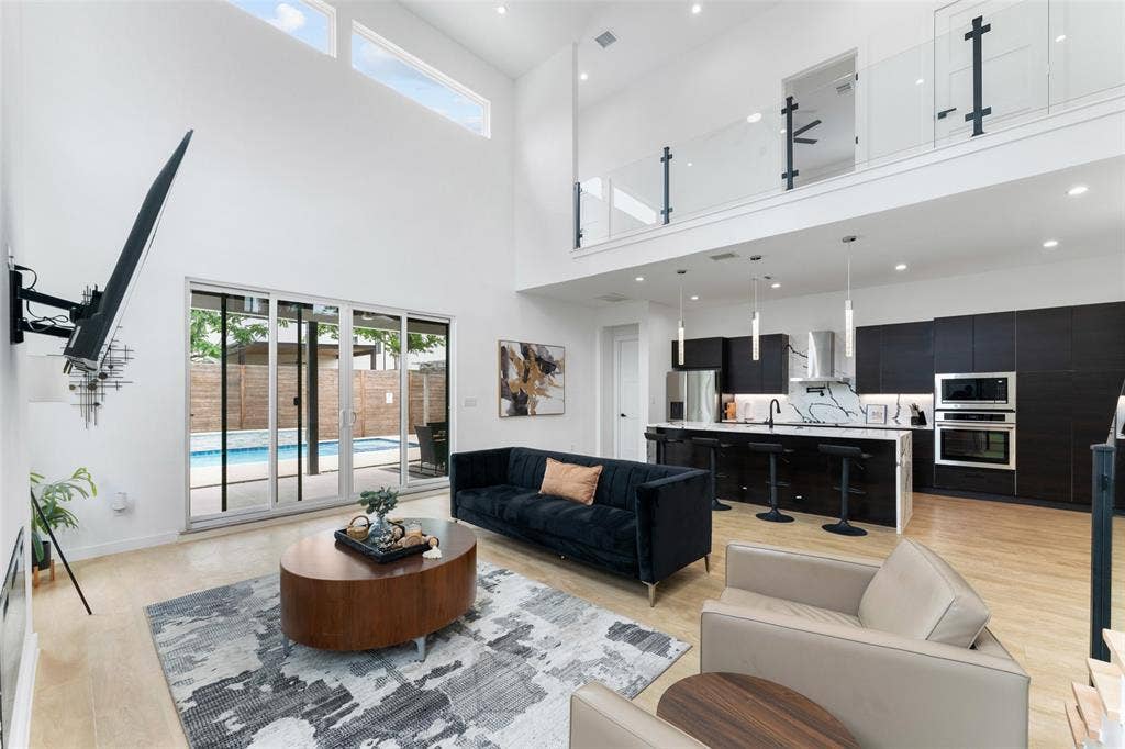 3210 Herbert, Dallas, TX 75212 3210 Herbert, Dallas, TX 75212