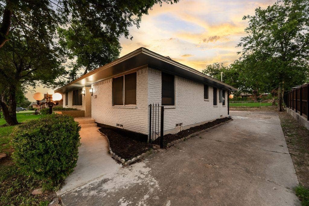 5706 Rocky Ridge Road, Dallas, TX 75241 5706 Rocky Ridge Road, Dallas, TX 75241